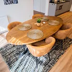 Exclusive 70m2 One-bedroom - We39e טיל